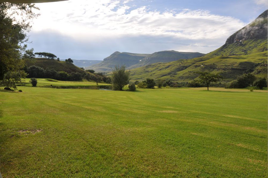 Cathedral Peak Golfplatz, Drakensberg, KwaZulu Natal